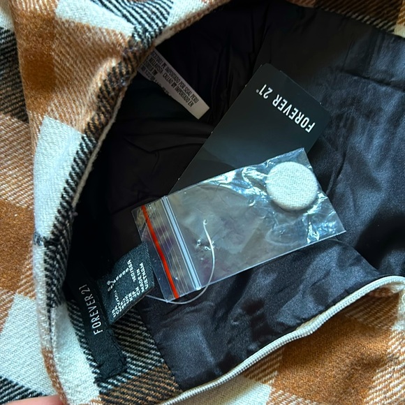 NWT FOREVER21 Knit skirt - Picture 4 of 4